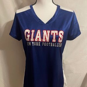 🏈 Women’s NY Giants team apparel shirt 🏈